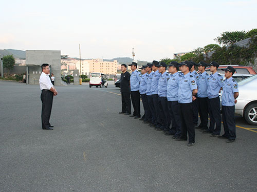 东莞市全面清理整顿保安服务市场